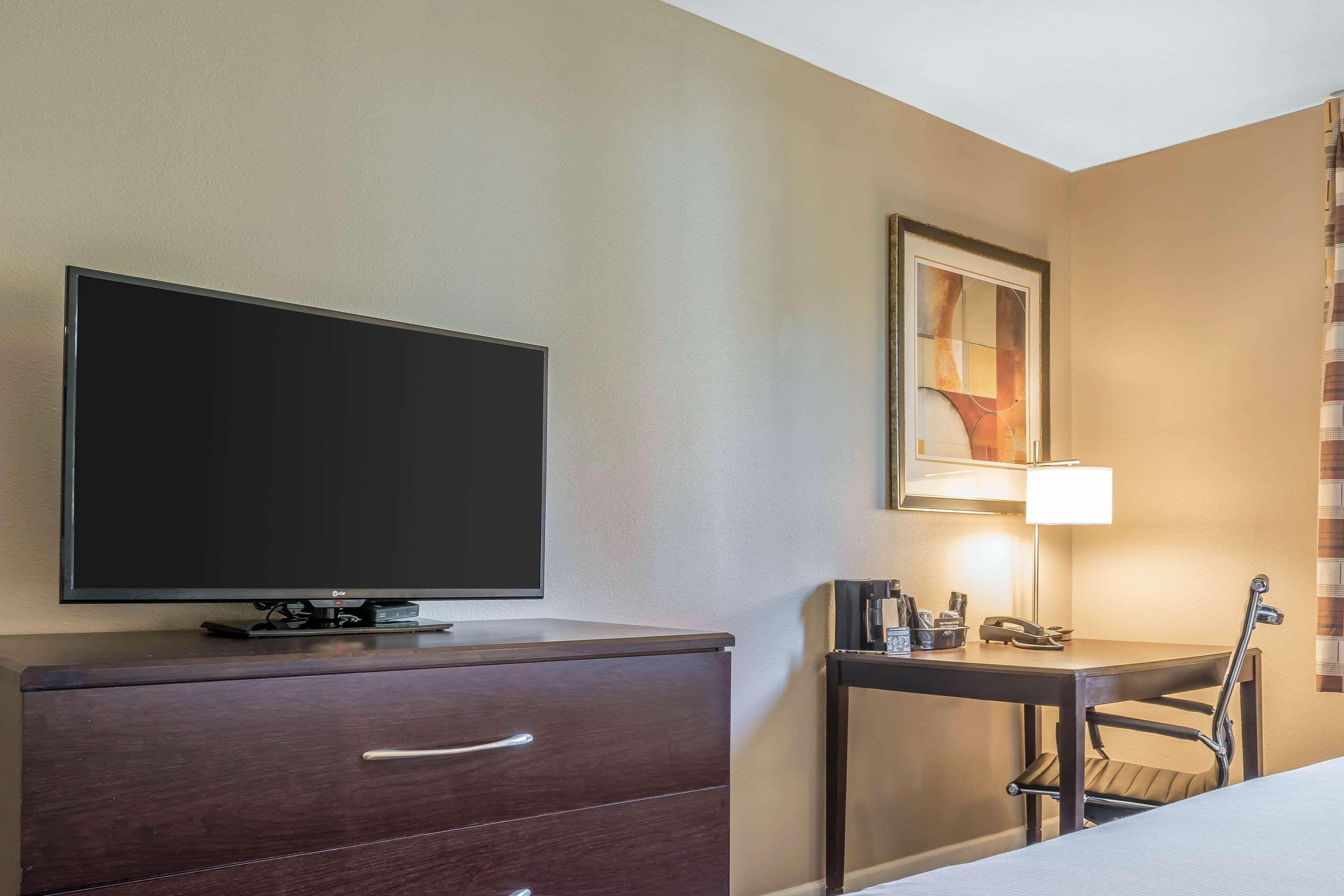 Clarion Inn Belle Vernon Ngoại thất bức ảnh