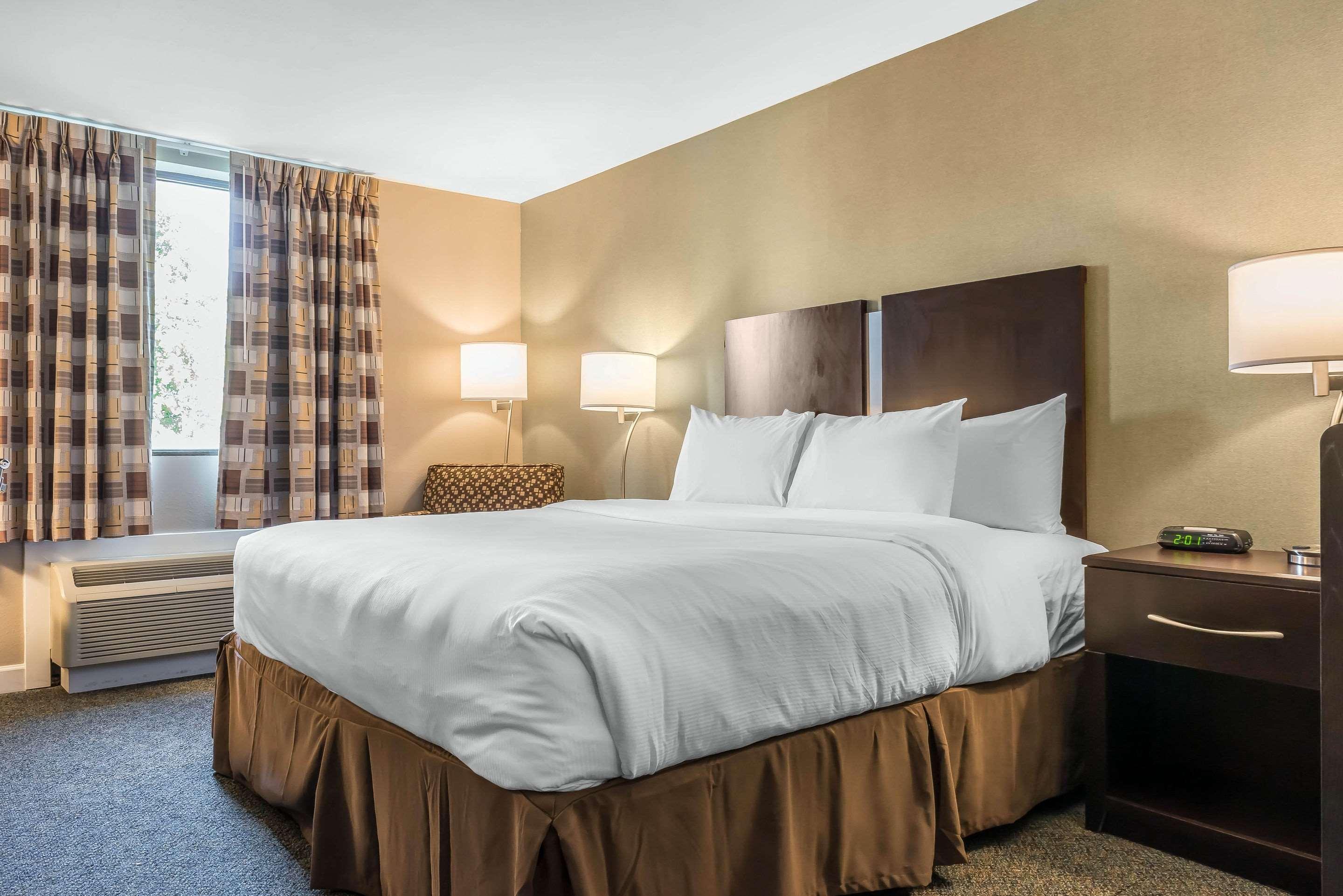 Clarion Inn Belle Vernon Ngoại thất bức ảnh