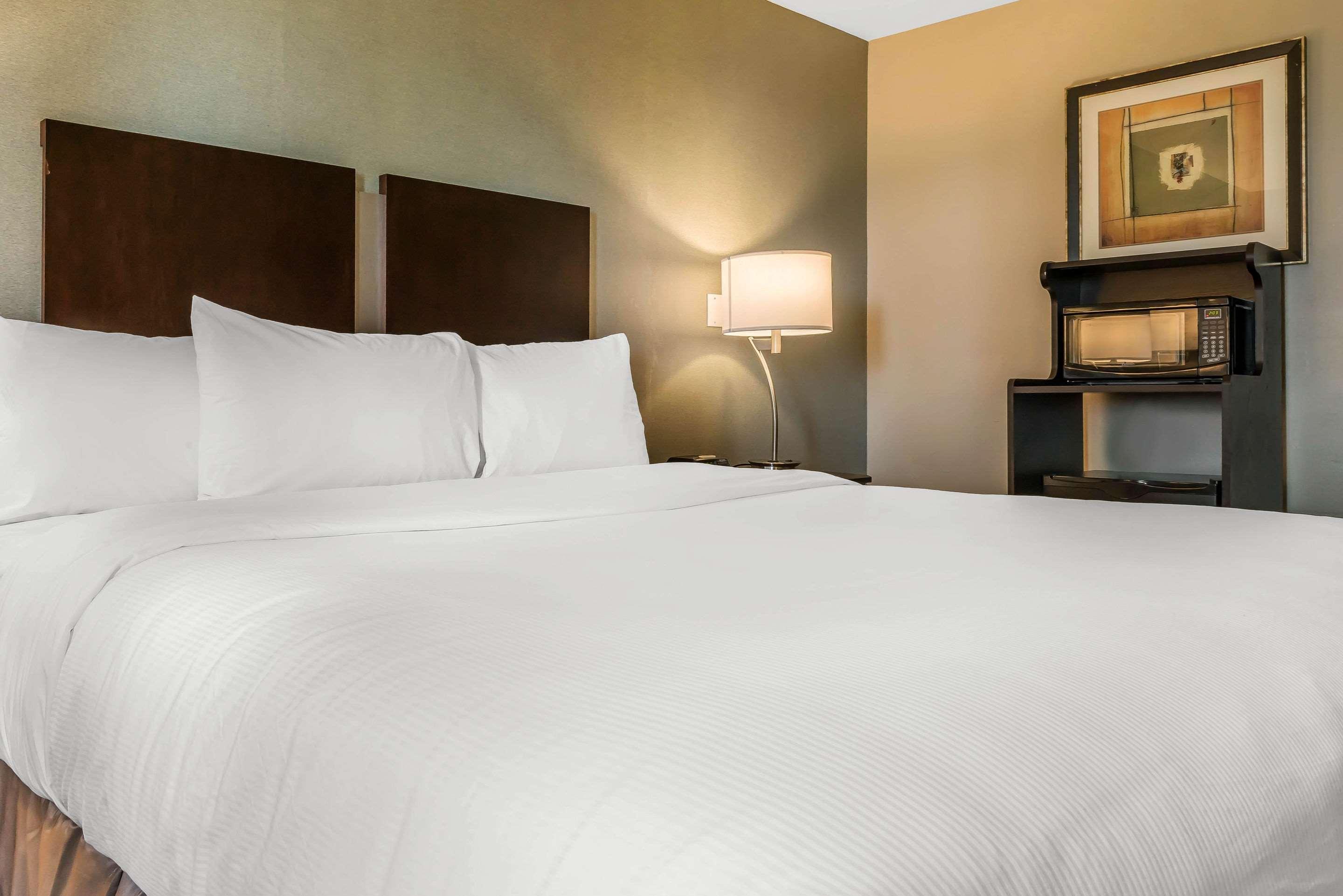 Clarion Inn Belle Vernon Ngoại thất bức ảnh