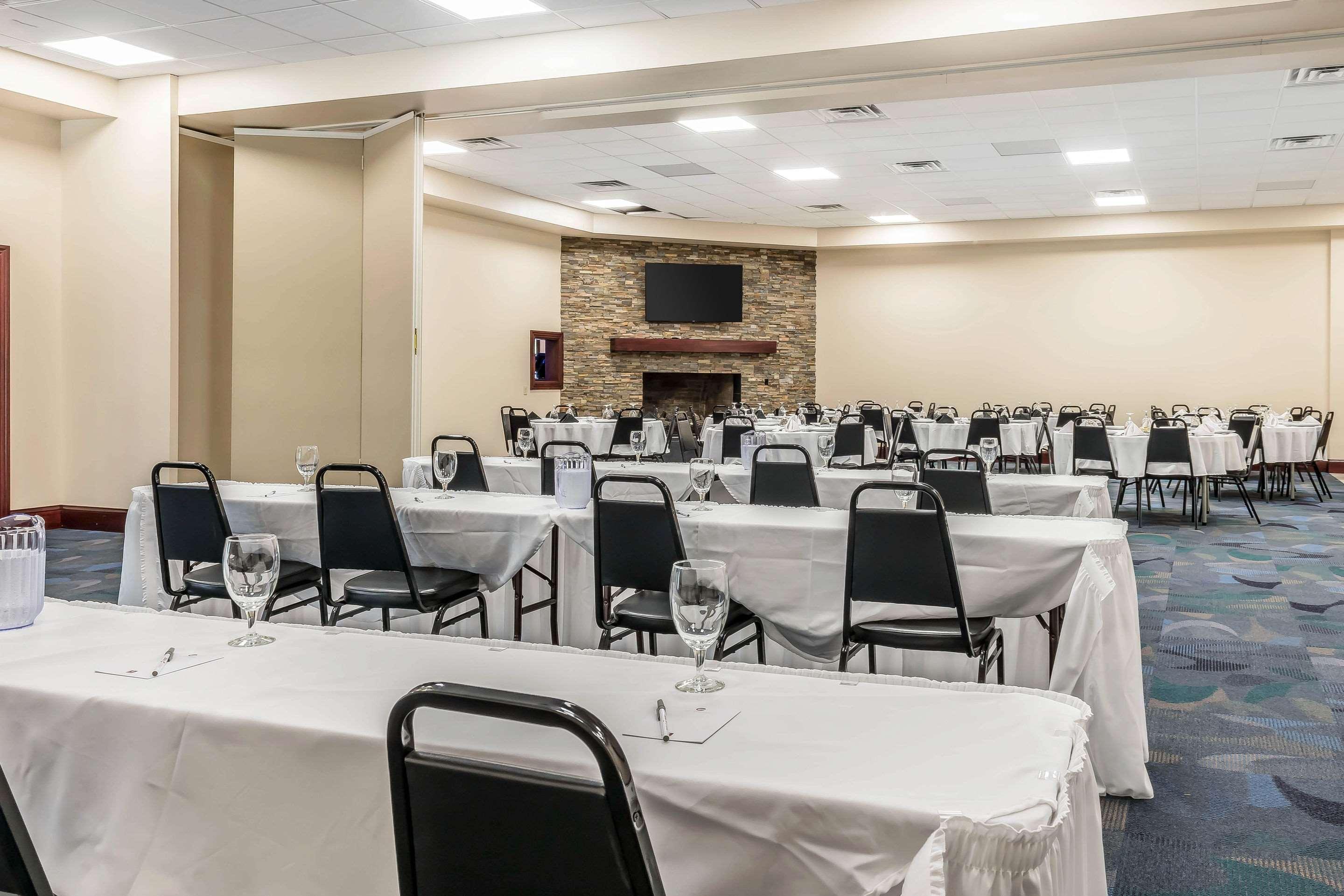 Clarion Inn Belle Vernon Ngoại thất bức ảnh