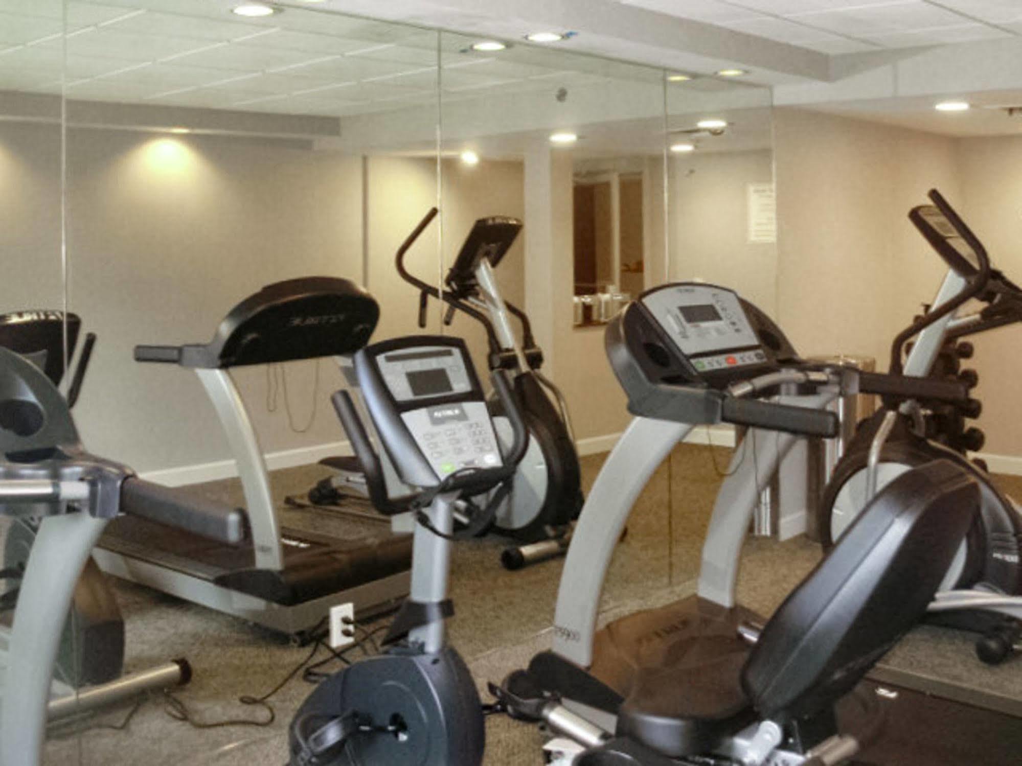 Clarion Inn Belle Vernon Ngoại thất bức ảnh